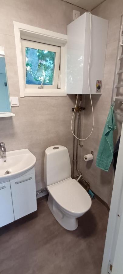 Saxemara Med Minikoek Och Badrum Ronneby Buitenkant foto